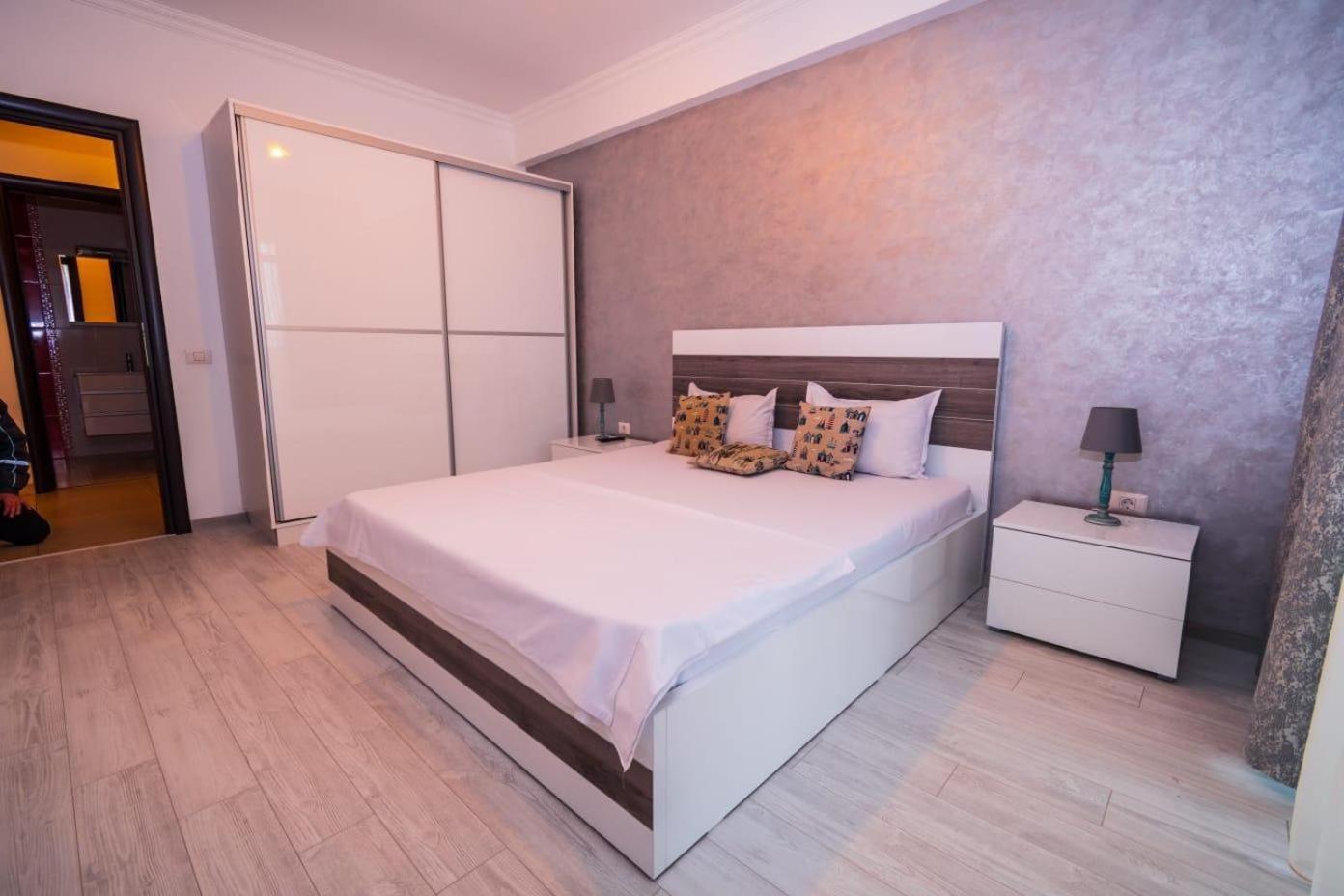 Sophia 2 & Moonlight Apartaments 마마이아 외부 사진