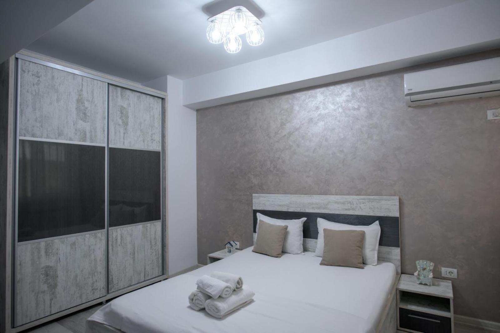 Sophia 2 & Moonlight Apartaments 마마이아 외부 사진